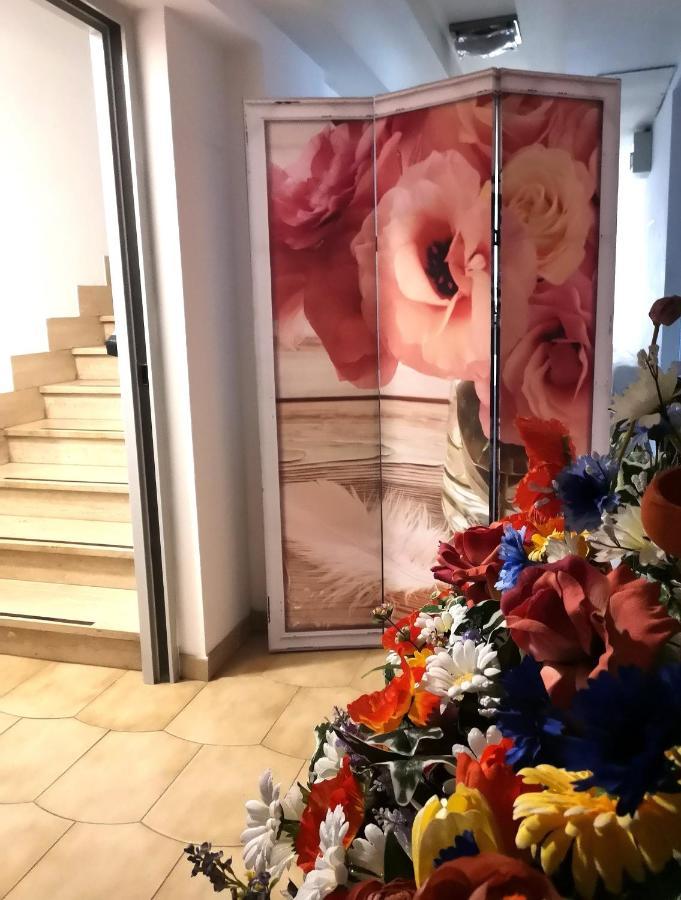 Hotel Alcazar ريميني المظهر الخارجي الصورة